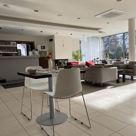 Hotel Villa Bianca ลิฟตอฟสกีมิคูลาช ภายนอก รูปภาพ