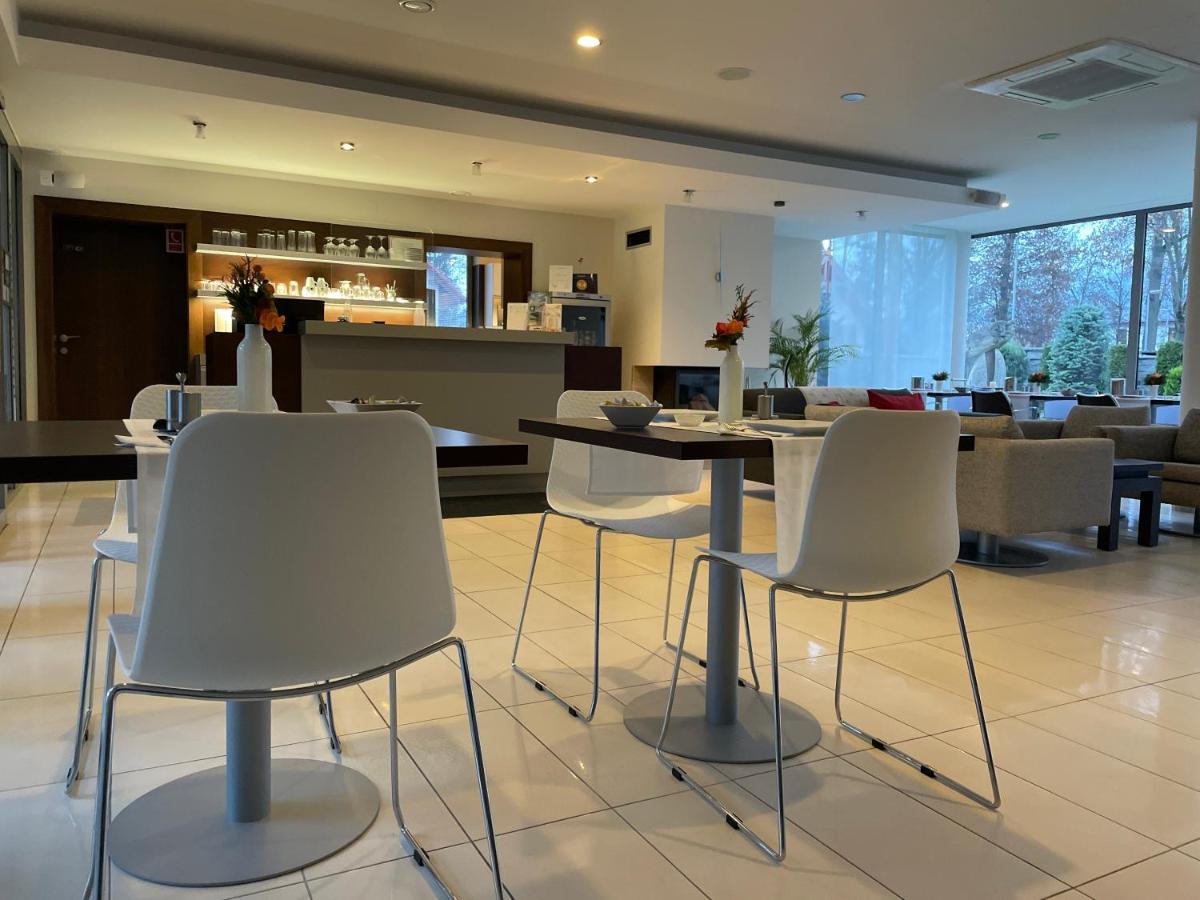 Hotel Villa Bianca ลิฟตอฟสกีมิคูลาช ภายนอก รูปภาพ