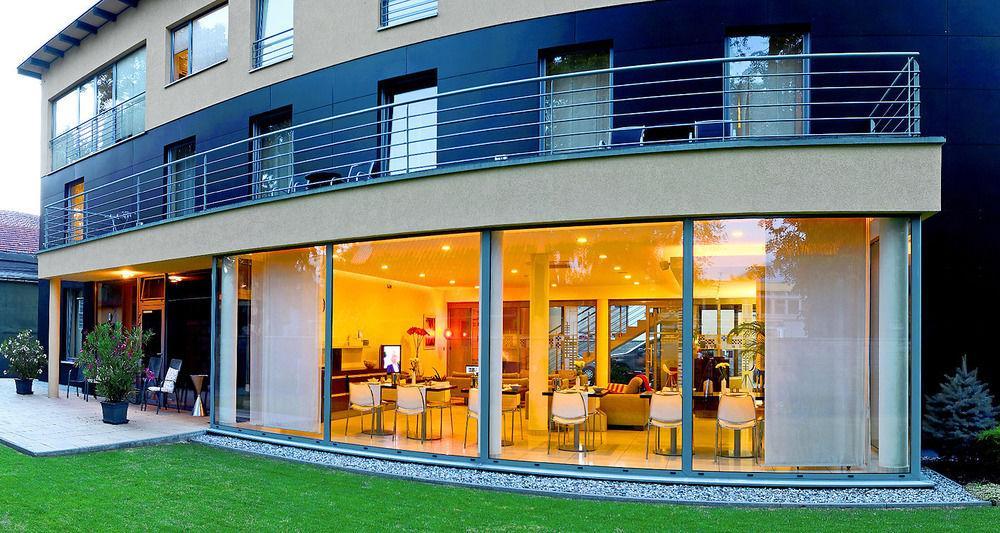 Hotel Villa Bianca ลิฟตอฟสกีมิคูลาช ภายนอก รูปภาพ